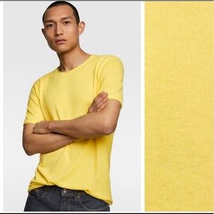 NWT. Zara Man Yellow Lightweight Sweater. Size L.